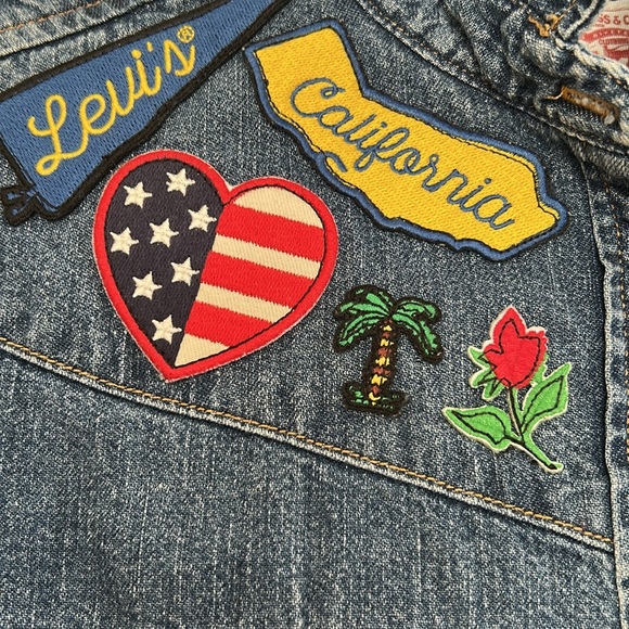 Levi's Dark Blue Denim Shirt with Colorful Patches - Picture 3 of 12